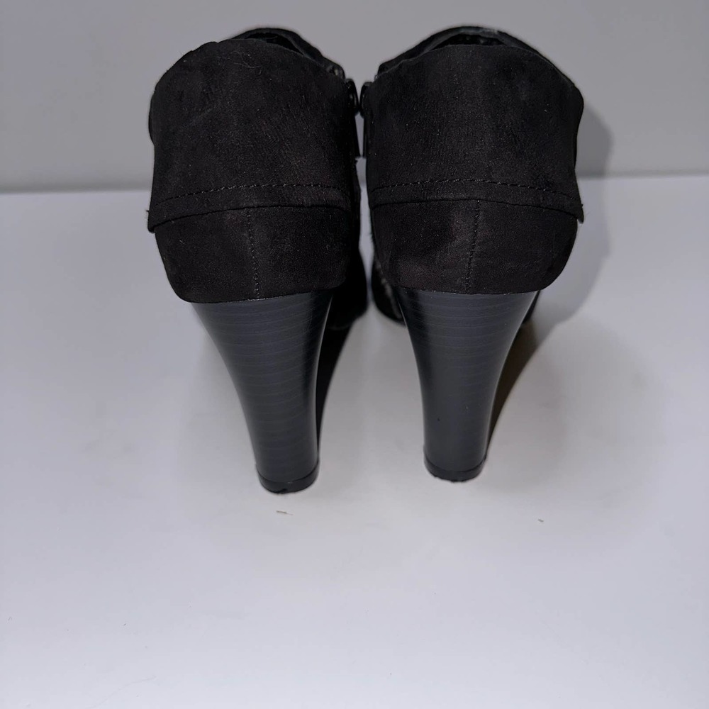 Karen Scott Women's Black Suede Ankle Booties  7.5M EUC Like New - Picture 4 of 8
